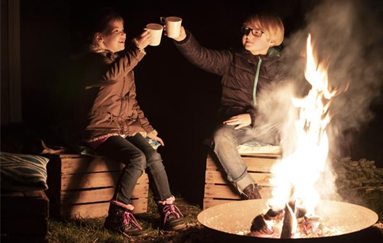 Feuerstellen, Feuerkörbe und Co. Feuerstellen, Feuerkörbe und Co.